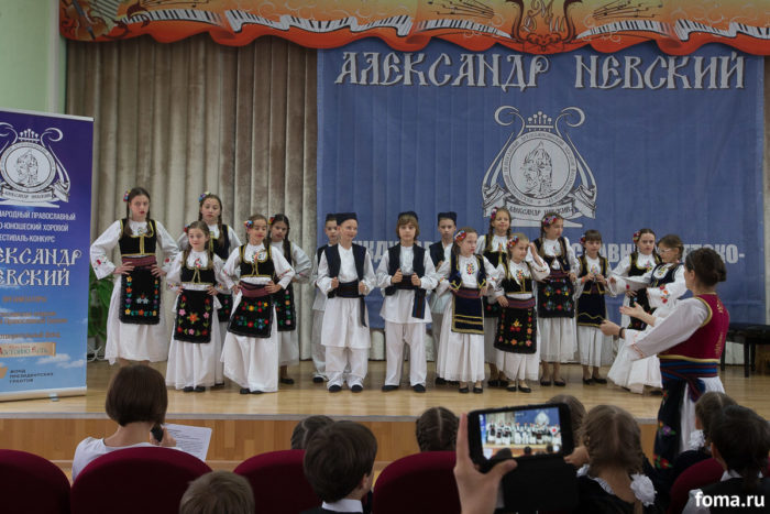 «Разрушить официоз»: в городе детства спели о Боге и надежде